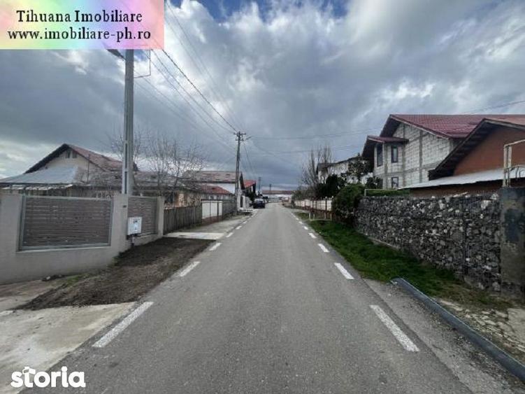 Casă cu 5 camere cu Teren 800 Mp în Păulești
