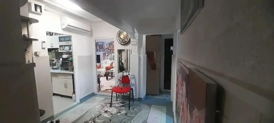Apartament cu 4 camere decomandat în Inel II