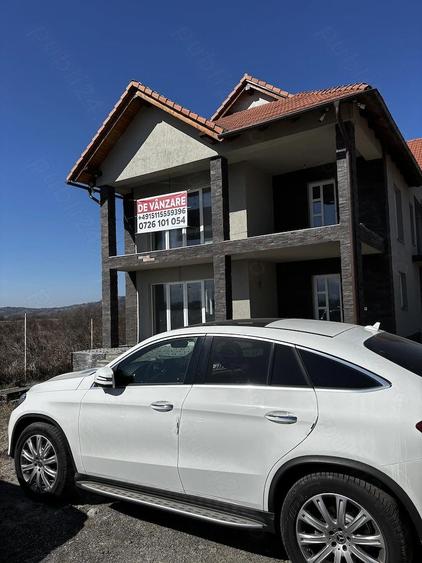 Casă cu Teren 600 Mp în Central
