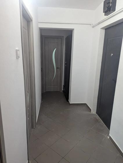 Inchiriez Apartament 2 Camere - Parter - Intrare Separata - Energiei - 2