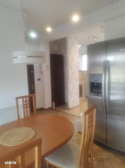Apartament cu 3 camere în Câmpului