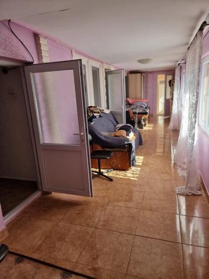 Casă individuală cu 4 camere cu Teren 1072 Mp în Răchitoasa