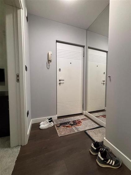 Apartament cu 3 camere decomandat, mobilat în Podu Roș