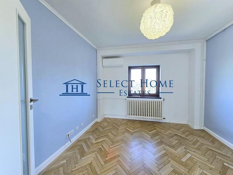 Apartament cu 5 camere decomandat în Unirii