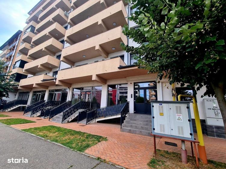 Spațiu comercial, de 1 mp, în Central