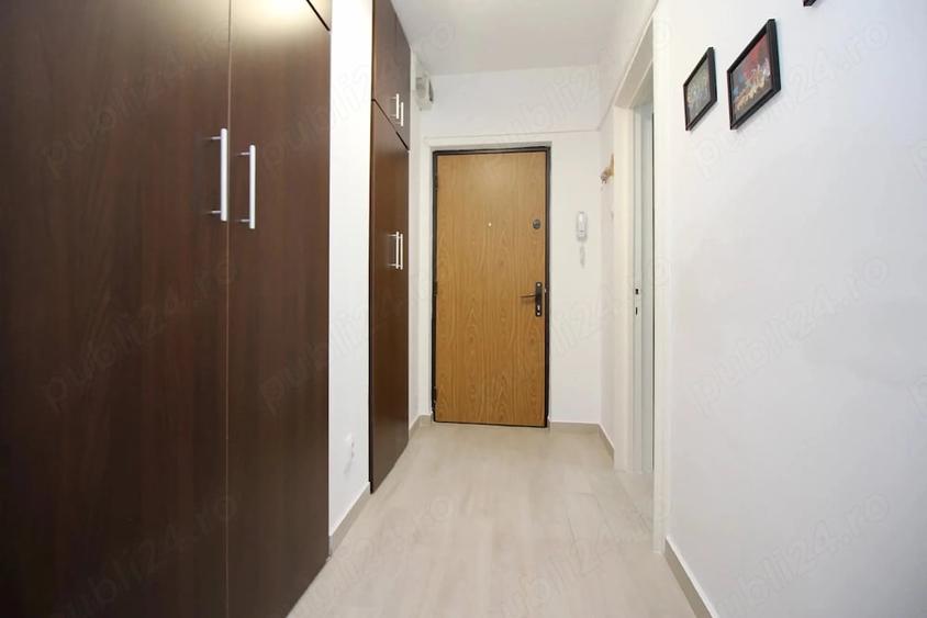 Apartament cu 3 camere decomandat în Mihai Bravu