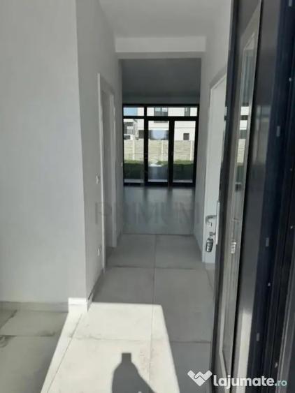 Casă cu 5 camere cu Teren 220 Mp în Mehala