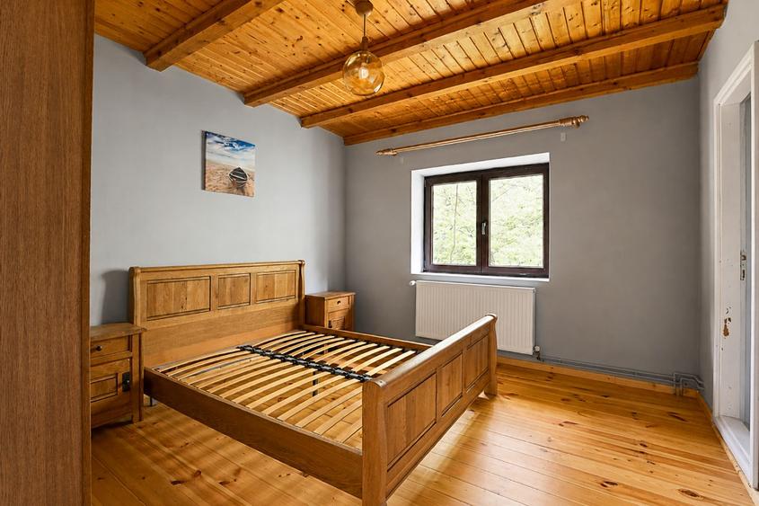 Casă individuală cu 3 camere cu Teren 332 Mp în Castelul Peleș