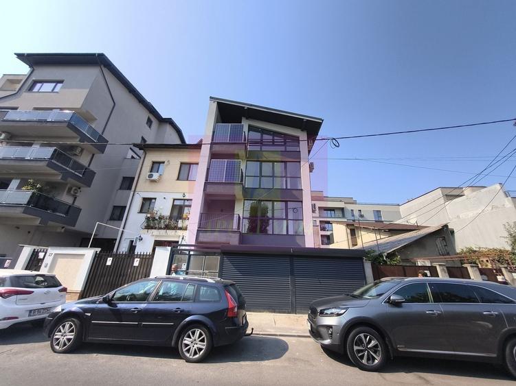 Casă individuală cu 6 camere cu Canalizare în Barbu Văcărescu
