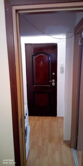 Garsonieră decomandată în Astra