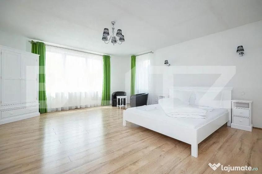 Casă cu 10 camere cu Teren 1100 Mp în Corunca