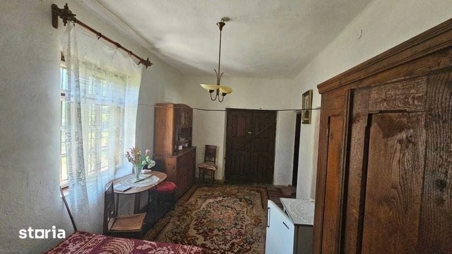 Casă cu 2 camere cu Teren 104 Mp în Săcelu