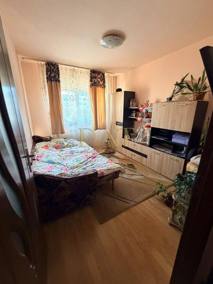 Apartament cu 4 camere, mobilat în Mărăști