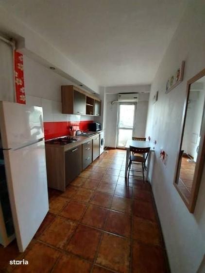 Apartament cu 2 camere decomandat în Republicii