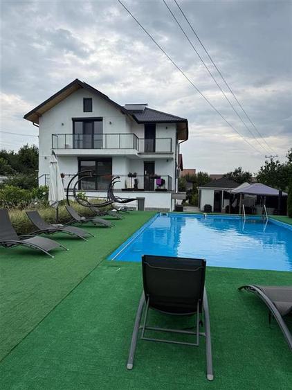 Casă individuală cu 5 camere cu Piscina în Lunca Cetățuii