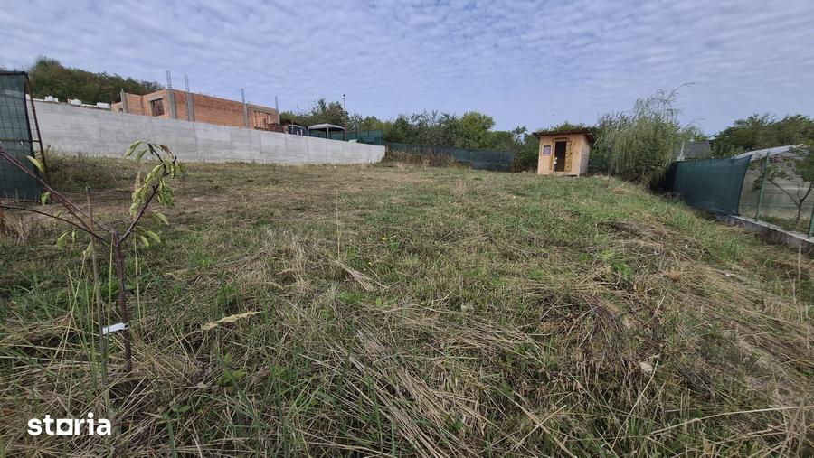 Teren de 665 mp, în Moșoaia