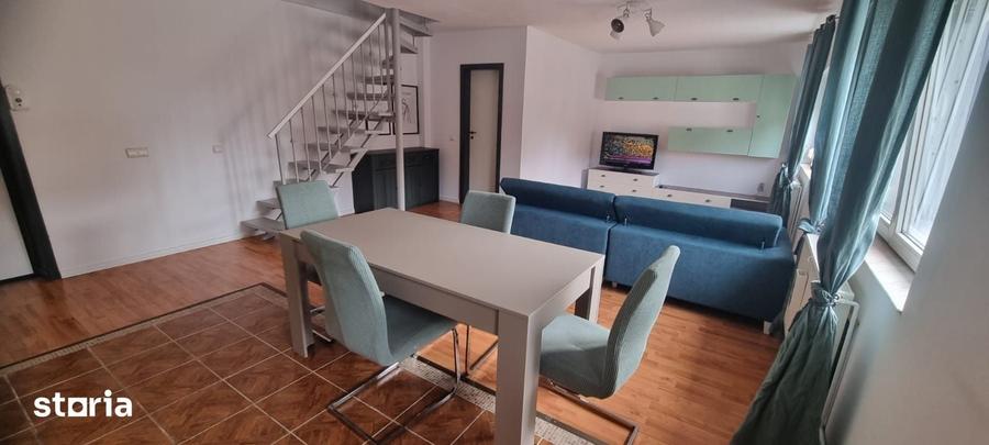 Apartament cu 3 camere decomandat în Hipodrom 2