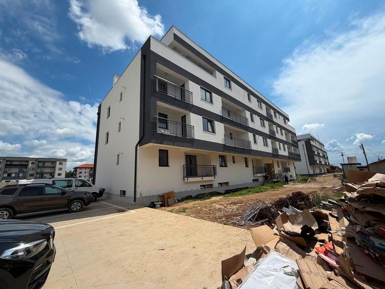 Apartament cu 2 camere decomandat în Fundeni