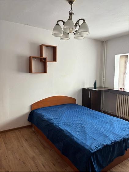 Garsonieră nedecomandată în Girocului