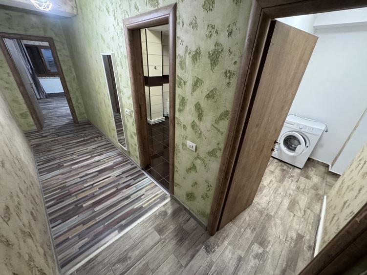 Apartament cu 2 camere decomandat, mobilat în Casa de Cultură