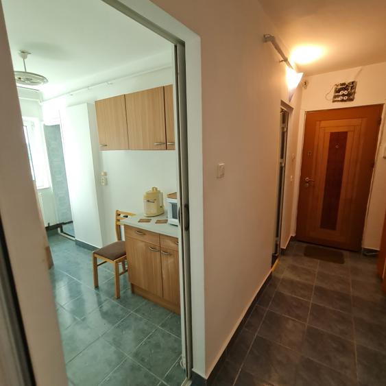Garsonieră decomandată în Trivale