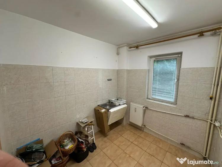 Apartament cu 2 camere semidecomandat în Nord