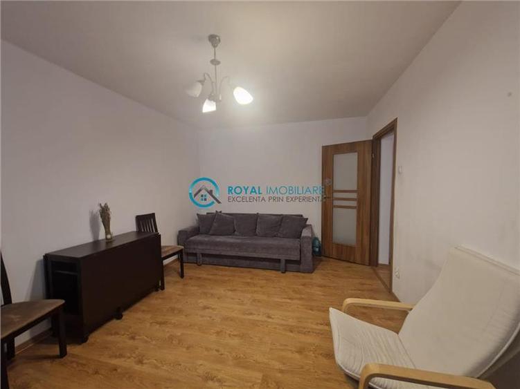 Apartament cu 2 camere decomandat, mobilat în Vest