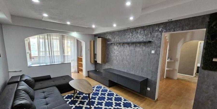 Apartament cu 2 camere semidecomandat, mobilat în Pantelimon