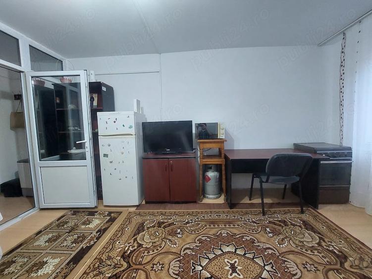 Garsonieră decomandată în Milcov