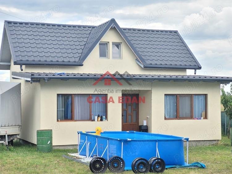 Casă cu 4 camere în Florești