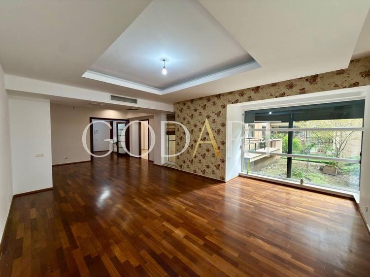 Apartament cu 3 camere decomandat în Herăstrău
