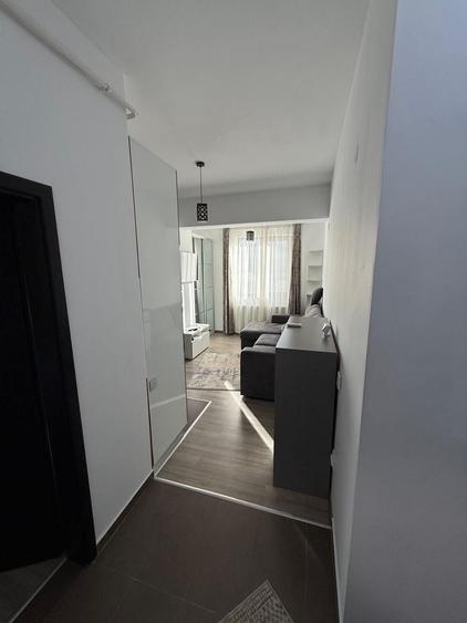 Apartament cu 2 camere semidecomandat în Exterior Vest
