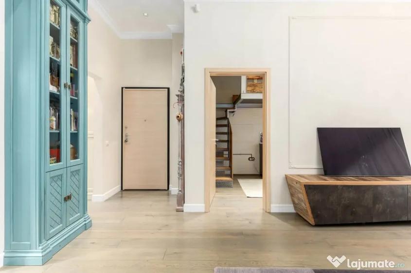 Apartament cu 4 camere decomandat în Dacia