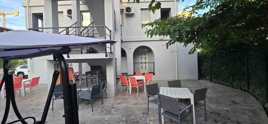 Hotel/Pensiune, de 20 mp, în Est