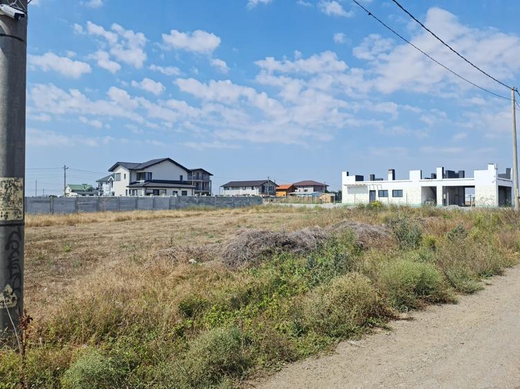 Teren Construcții intravilan de 500 mp, în Tuzla