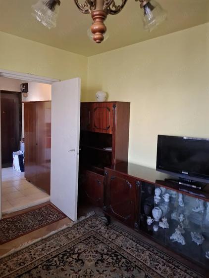 Apartament cu 2 camere semidecomandat în Șagului