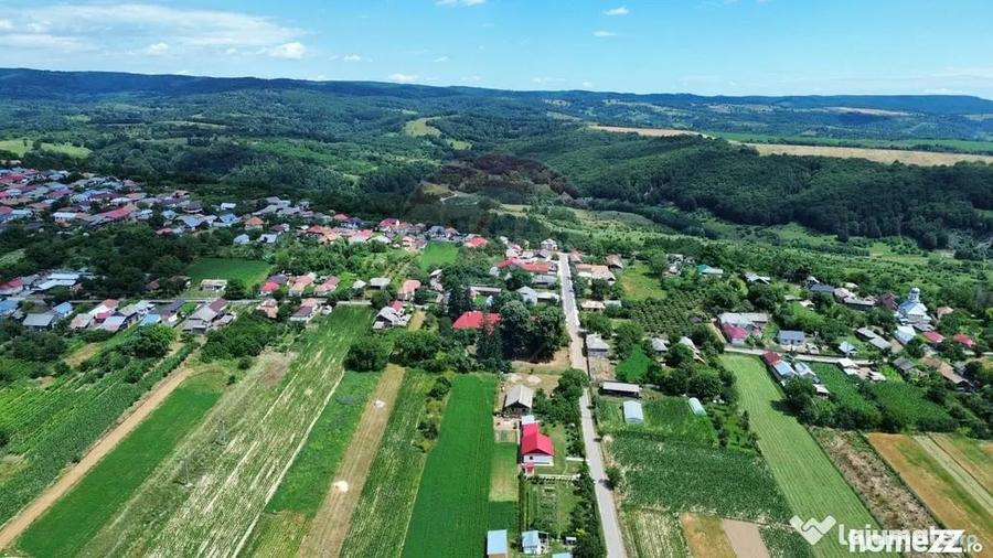 Casă cu 3 camere cu Teren 1667 Mp în Răcoasa