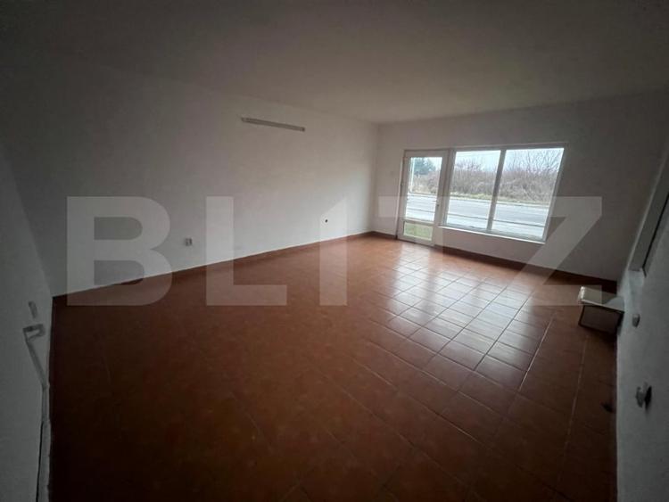 Spațiu comercial, de 55 mp, în Exterior Est