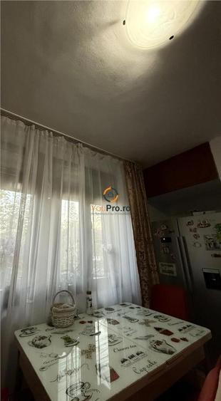 Casă cu 9 camere cu Teren 300 Mp în Lunei