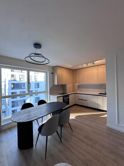 Apartament cu 2 camere semidecomandat, mobilat în Florești
