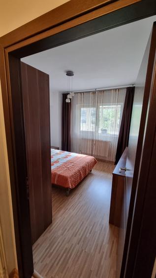 Apartament cu 3 camere semidecomandat, mobilat în 1 Decembrie 1918