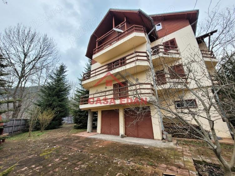 Casă cu 6 camere în Cornu
