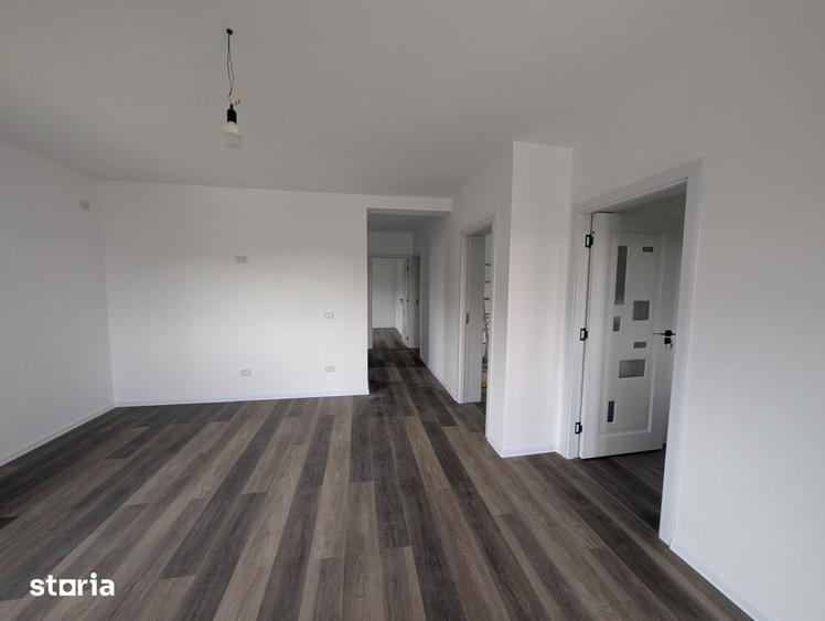 Casă cu 4 camere cu Teren 350 Mp în Hemeiuș