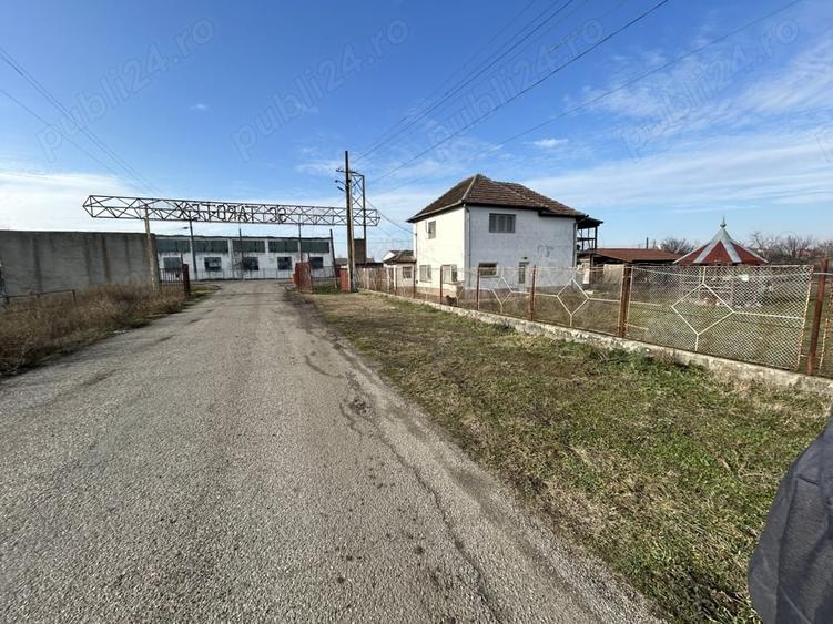 Spațiu comercial, de 7,000 mp, în Central