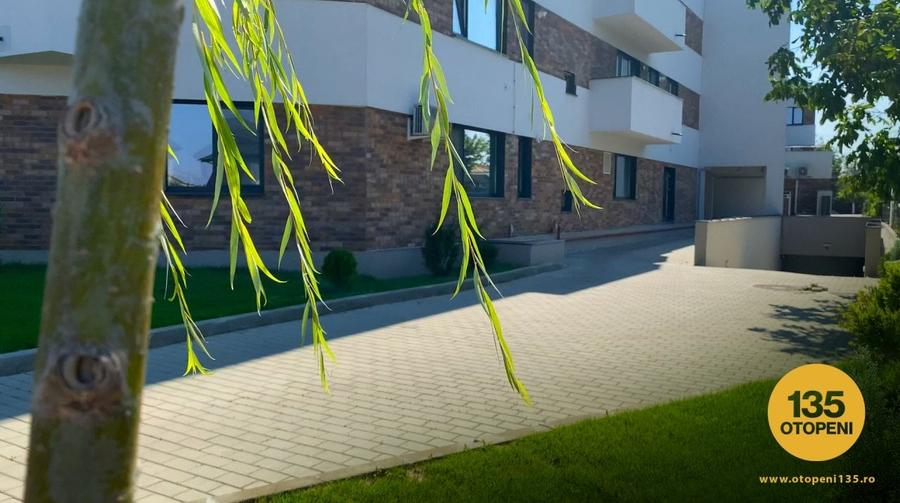 Apartament cu 2 camere circular, mobilat în Est