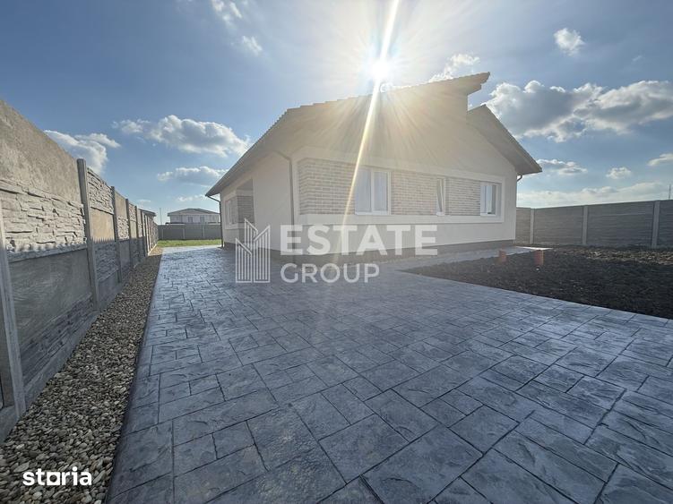 Casa individuala cu 4 camere in Mosnita Noua zona Castel comision 0% - 15