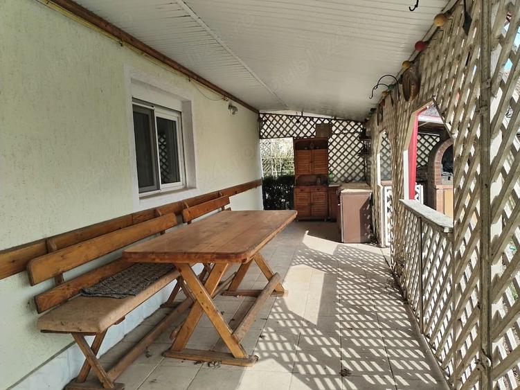 Casă cu 5 camere cu Teren 1016 Mp în Central