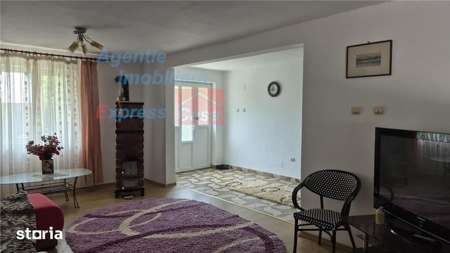Proprietate deosebita de vanzare | Casa, 13.200 mp teren, doua iazuri - 8