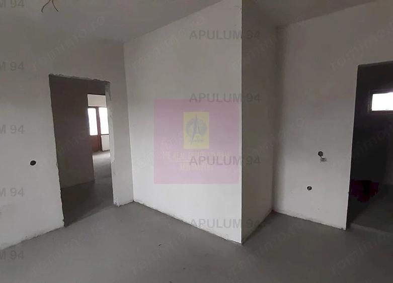 Casă cu Teren 433 Mp în 1 Decembrie