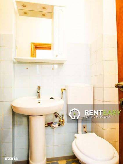 Apartament cu 4 camere în Independenței